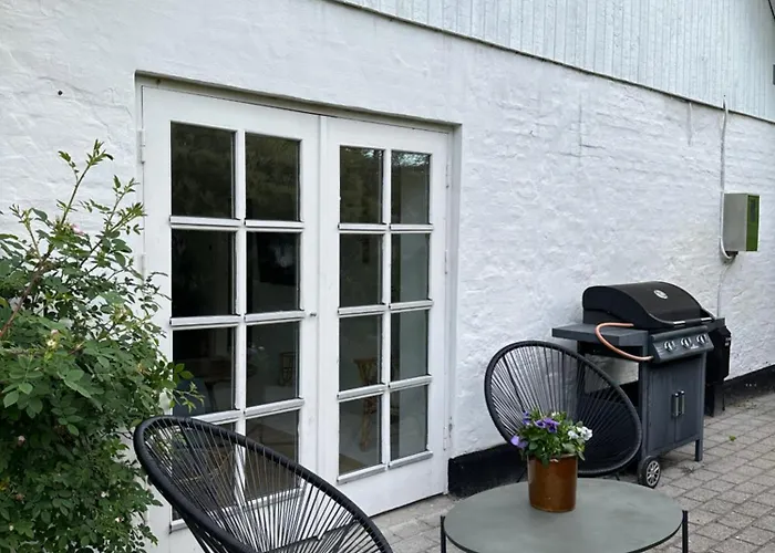 Charmerende Pa Landet Med Privat Skov *